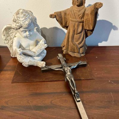 Sale Photo Thumbnail #577: Lovell Mfg. Inc. Metal Crucifix & Items