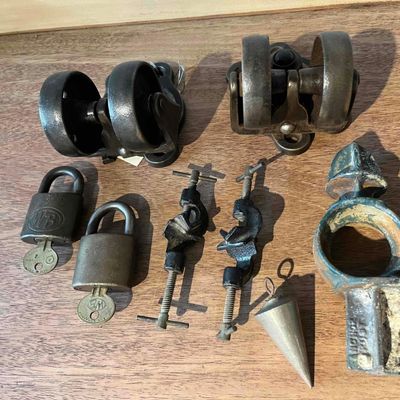 Sale Photo Thumbnail #345: Phoenix & Bohannan Hardware & Tools Set