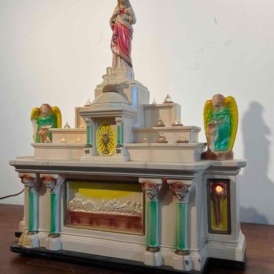 Sale Photo Thumbnail #370: Chalkware Sacred Heart/Supper Altar