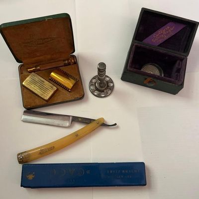 Sale Photo Thumbnail #708: Collins, Gillette & Dovo Razors w/Cases