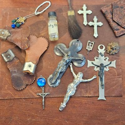 Sale Photo Thumbnail #368: Religious & Liturgical Artifacts