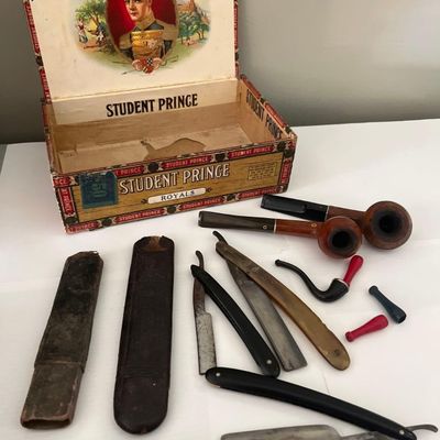 Sale Photo Thumbnail #710: Medico Pipe & Student Prince Cigar Box