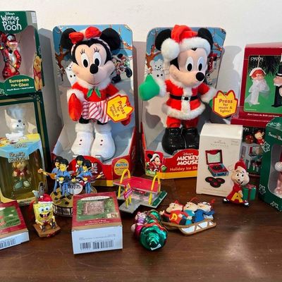Sale Photo Thumbnail #643: Disney & Hallmark Ornaments & Toys