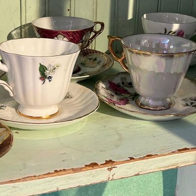 Sale Photo Thumbnail #31: Porc. & Earthenware Cups & Saucers