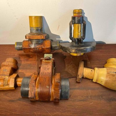 Sale Photo Thumbnail #580: Set 5 Powell Valve Foundry Patterns