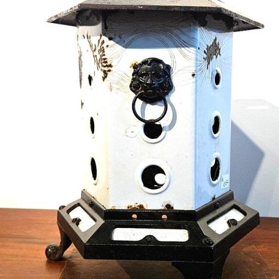 Sale Photo Thumbnail #304: Schneider & Trenkamp Cast Iron Heater