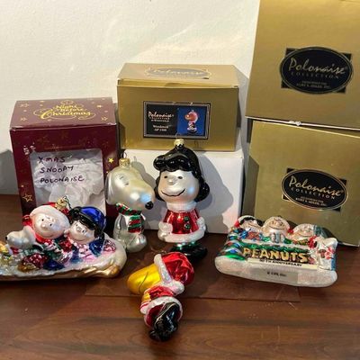 Sale Photo Thumbnail #526: 5 Polonaise Peanuts Glass Ornaments