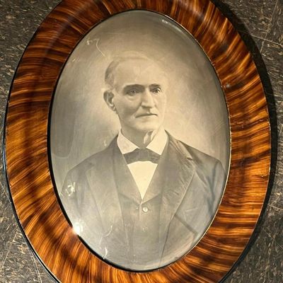 Sale Photo Thumbnail #495: Crayon Portrait, Faux Tiger Maple Frame