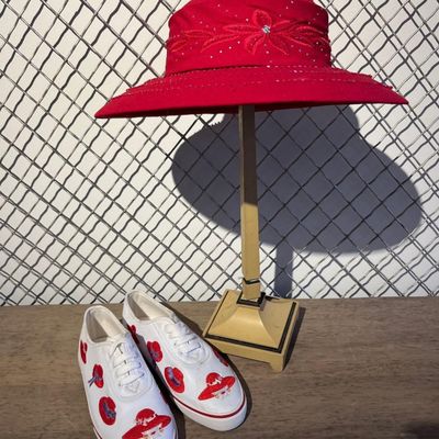 Sale Photo Thumbnail #36: Sebastiano Red Hat Society Accessories