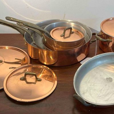 Sale Photo Thumbnail #638: 9-Piece Copper Cookware Set