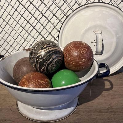 Sale Photo Thumbnail #9: Marbled Carpet Balls & Enamel Bowl