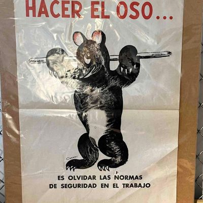 Sale Photo Thumbnail #423: Cerra Safety Poster Hacer El Oso