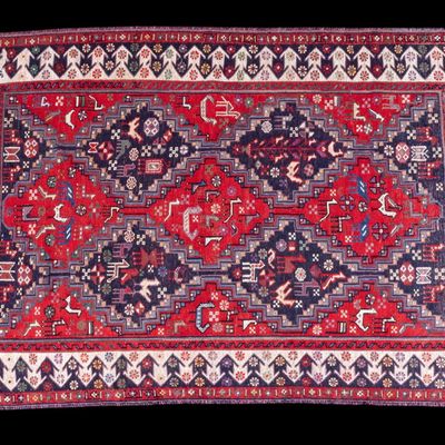 Figural Sumak Area Rug