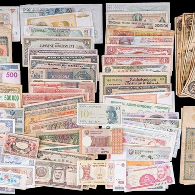 International Paper Currency