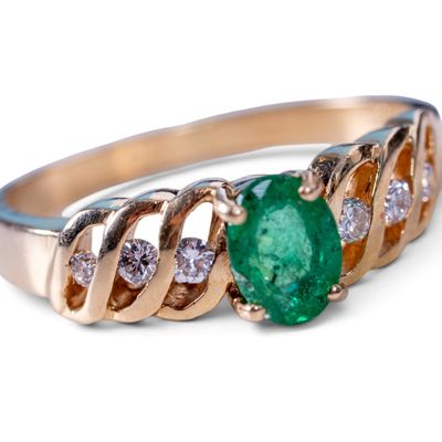 14K Gold Emerald & Diamond Ring