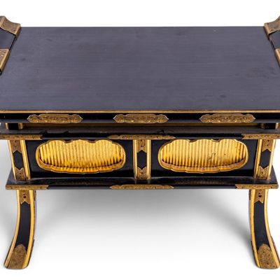 Japanese Black & Gilt Wood Stool/Home Altar Table