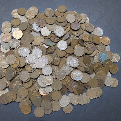 Sale Photo Thumbnail #2: (500) Assorted Lincoln Wheat Cents - Unsearched