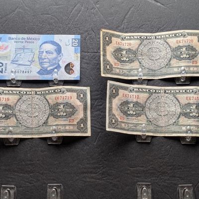 Sale Photo Thumbnail #246: 2006 Banco de México 20 Pesos and (3) 1969 Banco de México 1 Peso Banknotes – Includes (2) Consecutive Serial Numbers