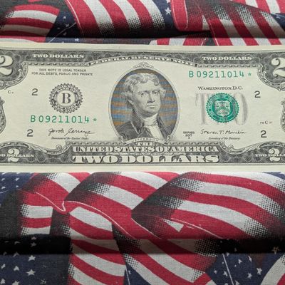 Sale Photo Thumbnail #88: 2017-A $2 Federal Reserve Star Bank Note, Serial # B 09211014*