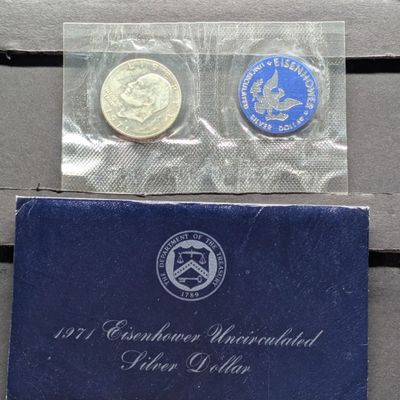 Sale Photo Thumbnail #79: 1971-S Uncirculated Eisenhower 40% Silver Dollar In OGP