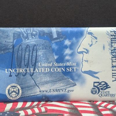 Sale Photo Thumbnail #203: Unopened 1999-P Only U.S. Mint Uncirculated Coin Set with State Quarters In OGP w/ COA