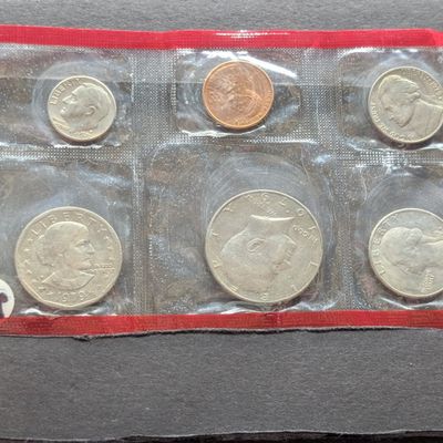 Sale Photo Thumbnail #123: 1979-D Only U.S. Uncirculated Mint Set with Susan B. Anthony Dollar, No Envelope