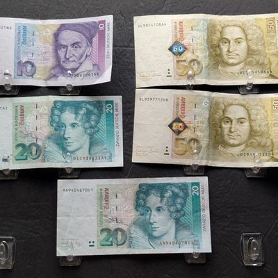Sale Photo Thumbnail #5: (5) 1991-1996 German Deutsche Mark Banknotes issued in Germany - Includes 10, 20, and 50 DM Denominations