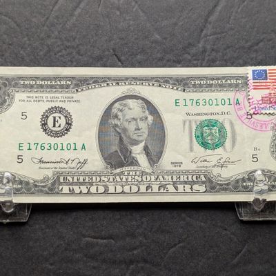 Sale Photo Thumbnail #304: 1976 U.S. $2 Federal Reserve Note issued in Virginia - First Day of Issue Postmark and Stamp