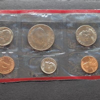 Sale Photo Thumbnail #133: 1984-D Only U.S. Uncirculated Mint Set, No Envelope