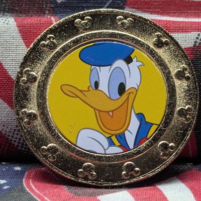 Sale Photo Thumbnail #242: Disney Frankfort Candy Decade Token, DONALD DUCK (From Mickey & Friends Series)