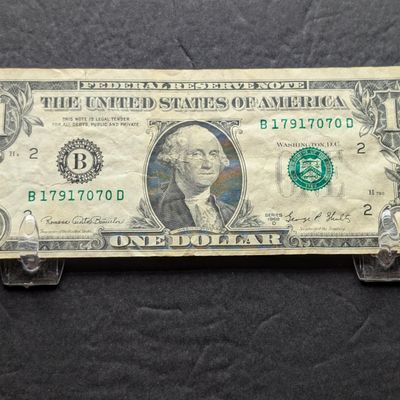 Sale Photo Thumbnail #279: 1969 D US $1 Federal Reserve Note - Issued in New York