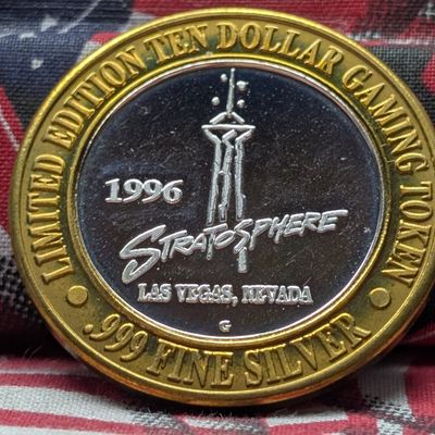 Sale Photo Thumbnail #371: 1996 Stratosphere Las Vegas $10 Limited Edition Gaming Token, .999 Fine Silver Center