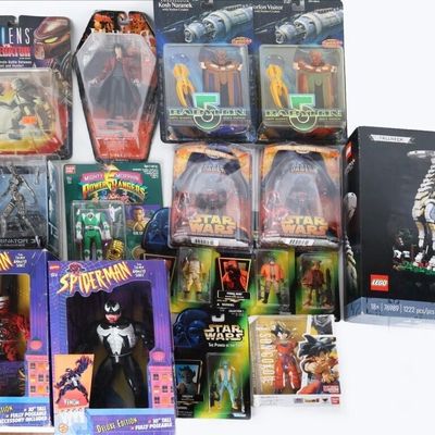 Sale Photo Thumbnail #442: MISB ACTION FIGS STAR WARS HELLSING SPIDERMAN (16)