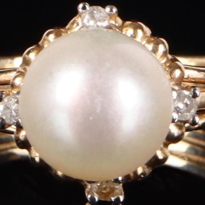 Sale Photo Thumbnail #41: 14K YELLOW GOLD LADIES RING W/ PEARL & DIAMONDS