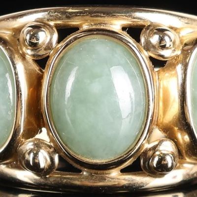 Sale Photo Thumbnail #76: 14K YELLOW GOLD JADEITE PRETTY LADIES RING