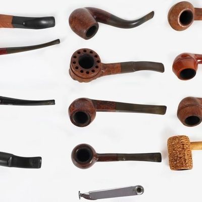 Sale Photo Thumbnail #176: VINTAGE TOBACCO PIPES MEDICO DOODLER ETC (13)