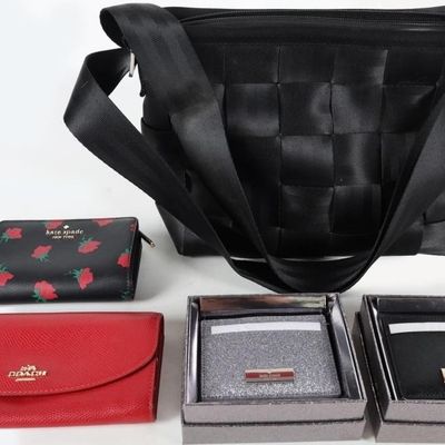 Sale Photo Thumbnail #127: DESIGNER WOMANS HANDBAGS AND WALLETS COACH+ -5