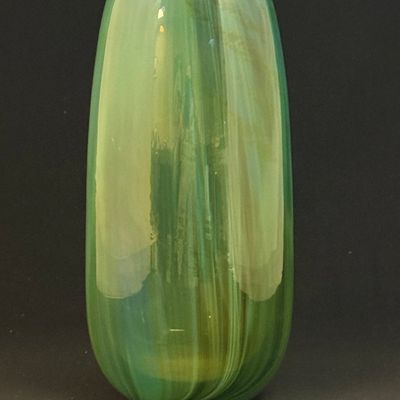 Sale Photo Thumbnail #580: Mark Peiser Art Glass Vase