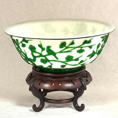 Sale Photo Thumbnail #226: Pekin Cameo Glass Bowl