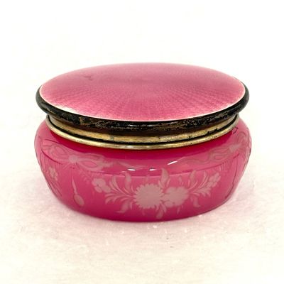Sale Photo Thumbnail #373: Steuben Rosaline Dresser Box