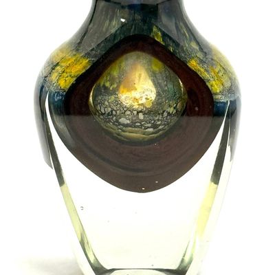 Sale Photo Thumbnail #531: Jon Kuhn Art Glass Vase