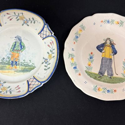 2 HB Quimper Plates