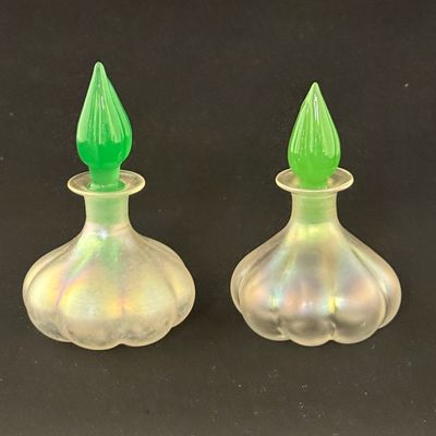 Sale Photo Thumbnail #260: 2 Steuben Verre-de-Soie Perfumes