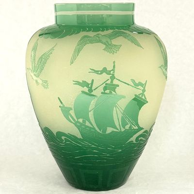 Sale Photo Thumbnail #364: Steuben ACB Ship Vase