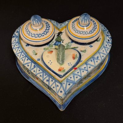 HR Quimper Heart Shaped Inkwell