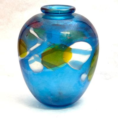 Sale Photo Thumbnail #553: Tom McGlaughlin Glass Vase