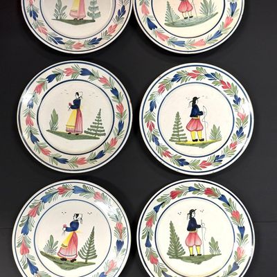 Sale Photo Thumbnail #132: 6 HB Quimper Dinner Plates