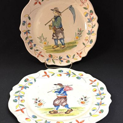 Sale Photo Thumbnail #133: Pouplard Beatrix Malacorne Plates
