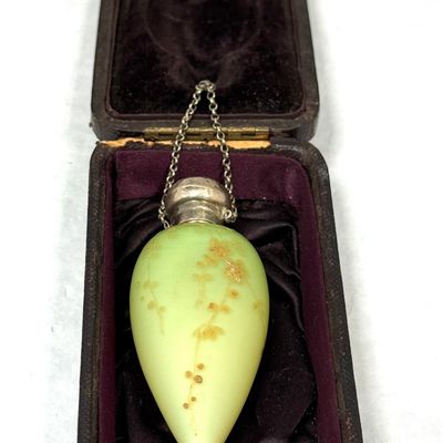 Sale Photo Thumbnail #335: Webb Tear Drop Perfume