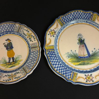 2 HR Quimper Plates